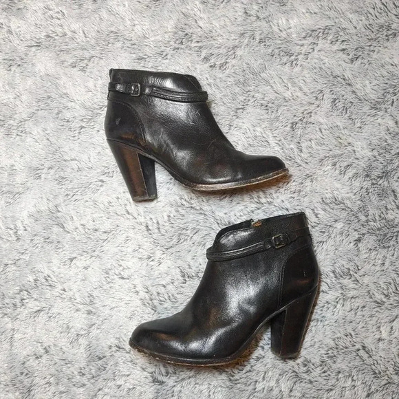 Frye Black Ankle Booties Heel Jenny Leather Zipper Equestrian 8.5 - Picture 2 of 13